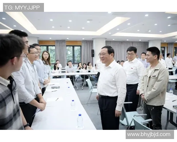 上海羽毛球队整体压制现象解析与未来发展趋势探讨