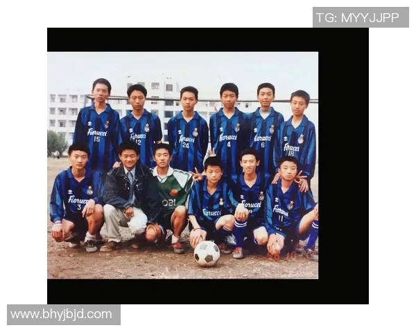 足球场上的传奇人物与他们的奋斗故事