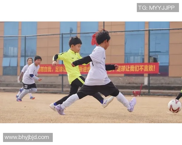 踢足球武功的秘密探究与技巧提升之道 踢足球武功的秘密探究与技巧提升之道